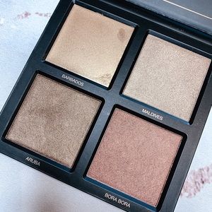 Huda Beauty 3D Highlighter Palette